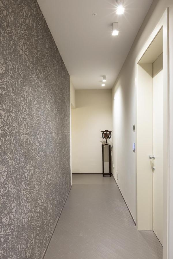 Salina Luxury Suites Parma Eksteriør bilde